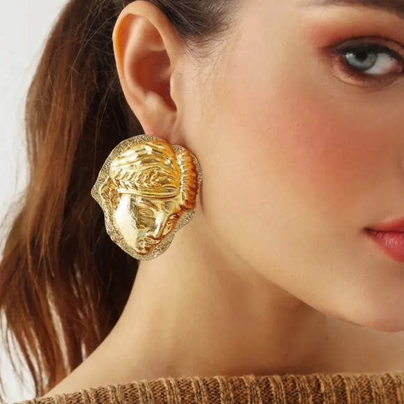 ZARA FACE GOLD EARRINGS - Picture 2 of 10